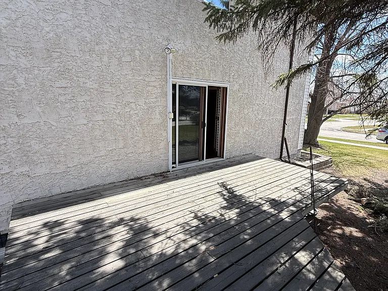 603 Dallenlea Ave #603 — Photo 18