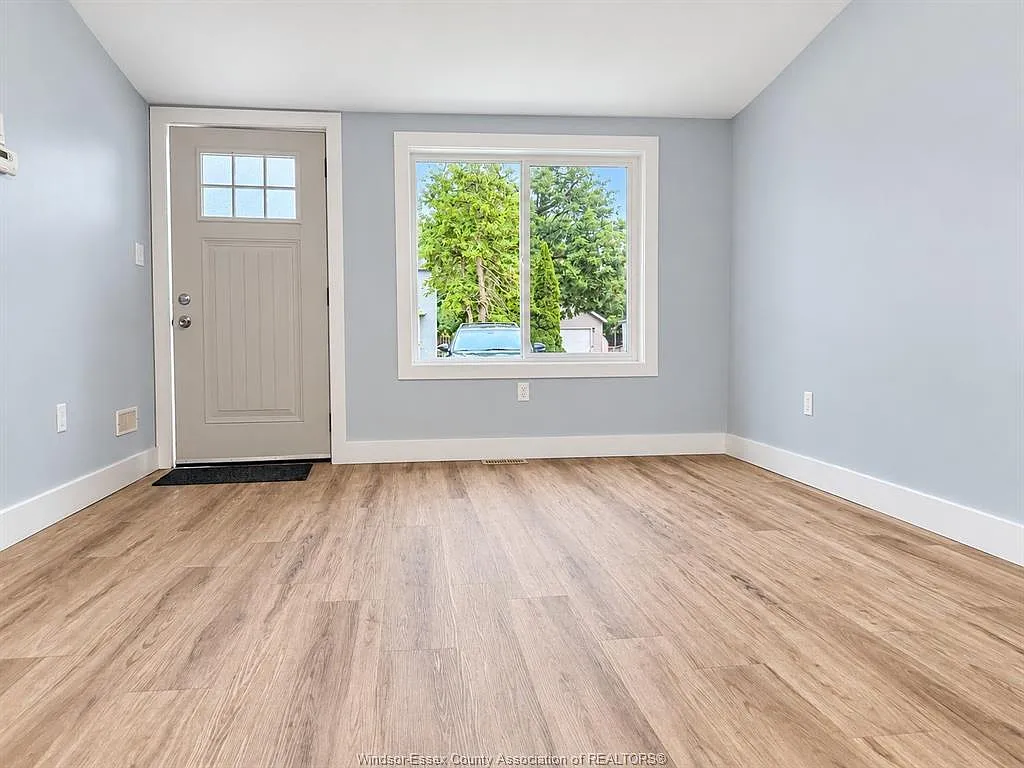 2 bed, $1,800 — Photo 3