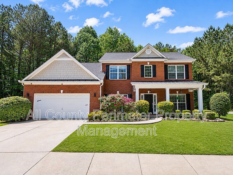 1st image of 380 Simonton Crest Dr