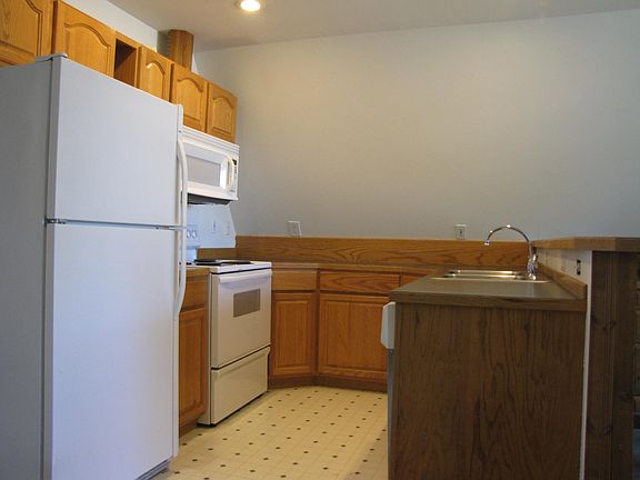 4th image of 8005 128th Ave NE