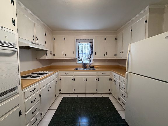 5th image of 602 Beirne Ave NE APT 2