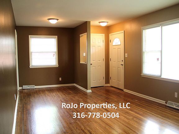 Livingroom Main door.