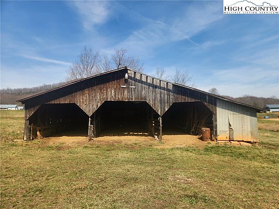 4th image of 363 Center Church Road