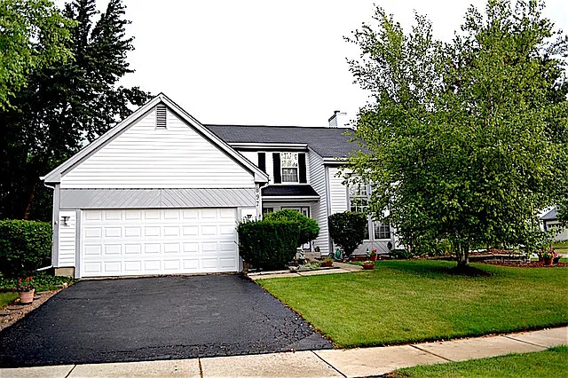 897 Paddock Dr photo 1