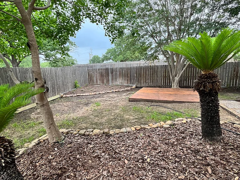 4005 Windswept Dr — Photo 13