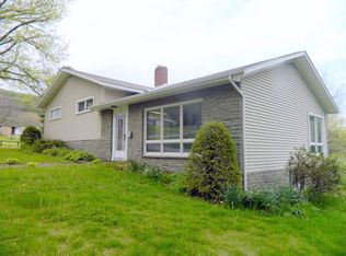 18 Thomas St, Towanda, PA 18848