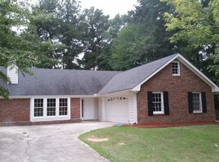 4105 Fox Chase Dr, Loganville, GA 30052