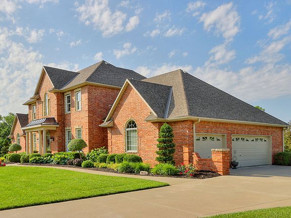 3-car oversized Garage