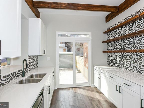 4th image of 3118 W Montgomery Ave