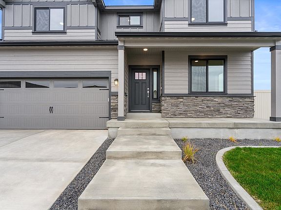 05-18157 E Barclay Dr
