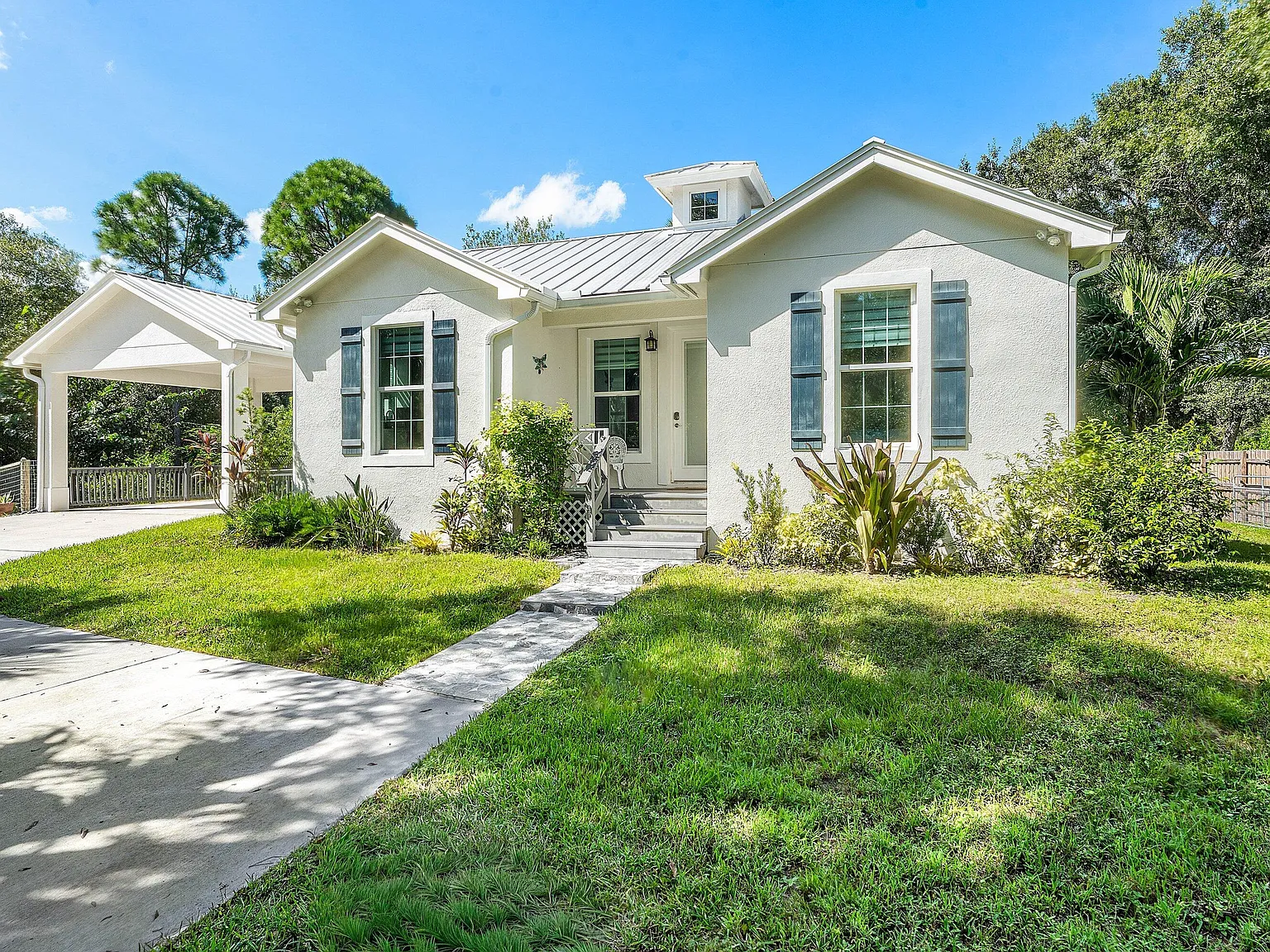 2 bed, 2.0 bath, 1000 sqft, $4,000 — Photo 1
