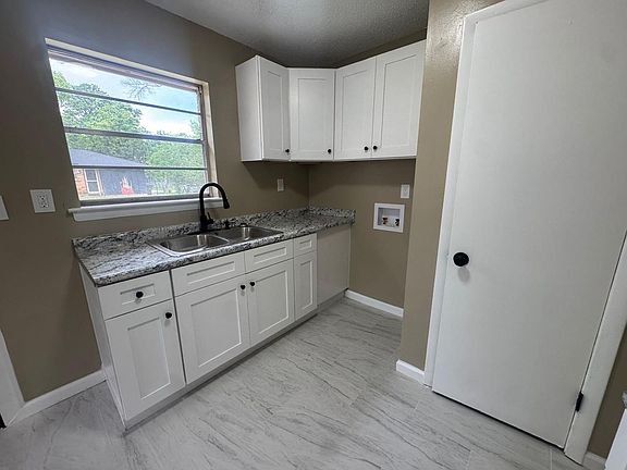 3rd image of 1253 Athey Rd