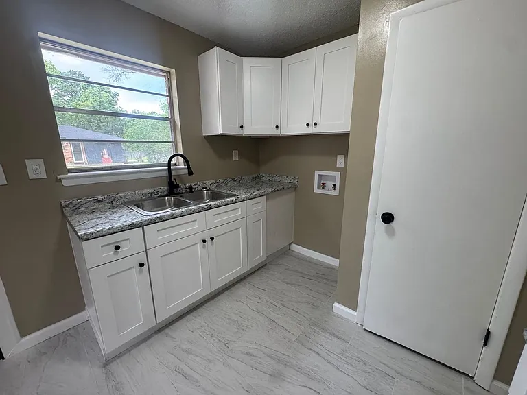 1253 Athey Rd — Photo 3