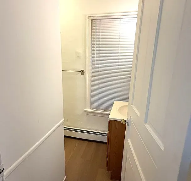 Mount Pleasant Ave W 134 — Photo 15