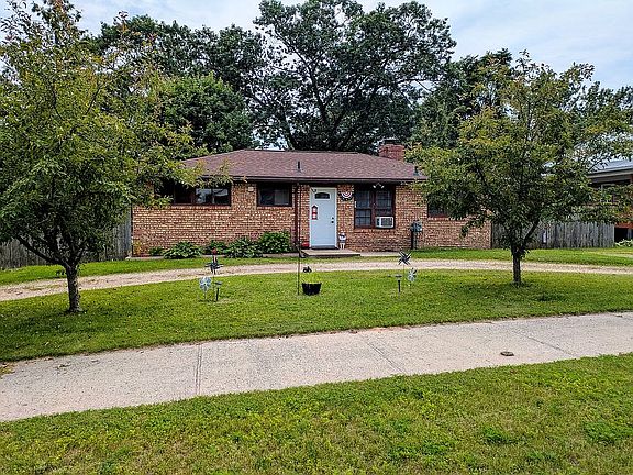 2nd image of 1611 Minneapolis Ave