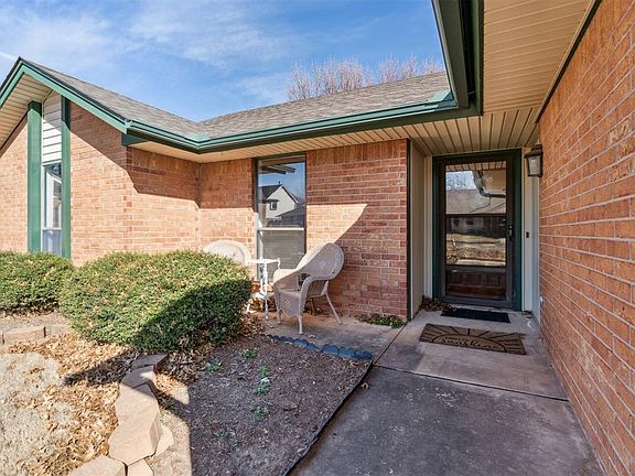 3rd image of 1617 Wilderness Dr