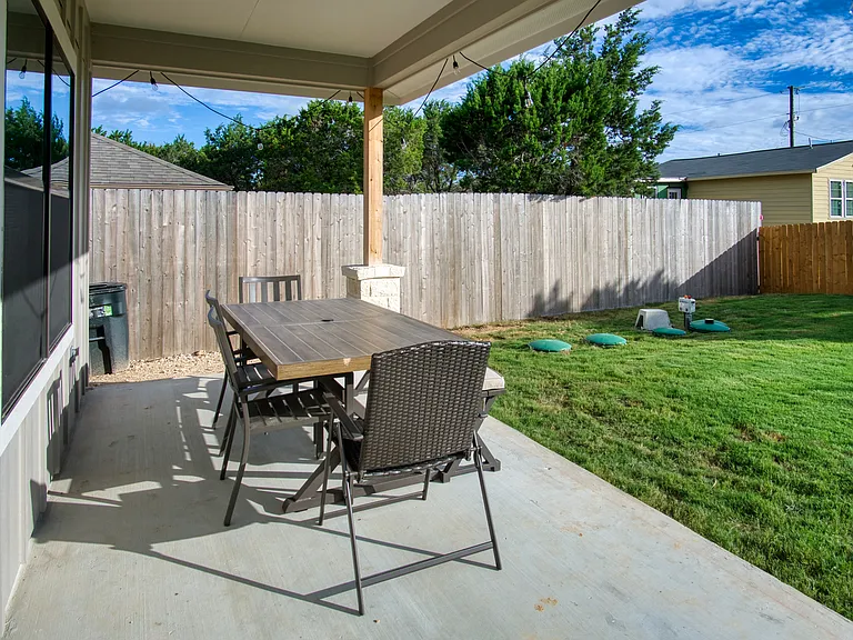 1247 Greenhill Dr — Photo 27