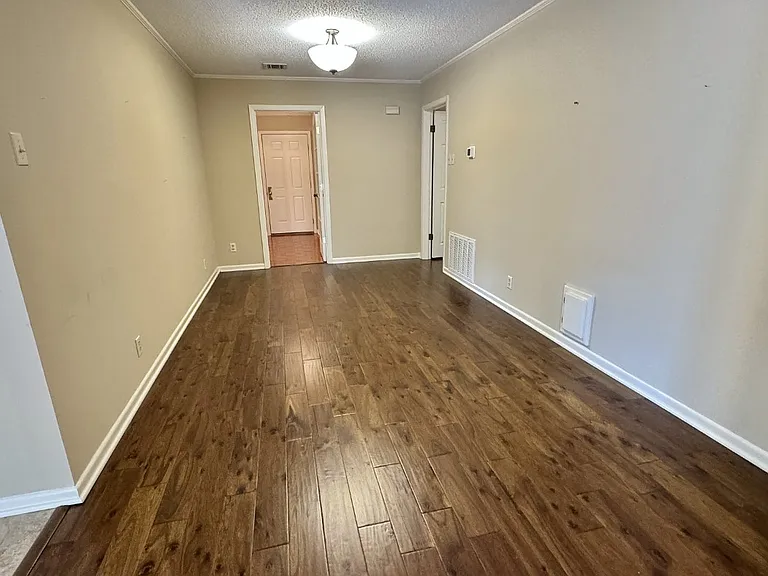 102 River Oaks Dr — Photo 12