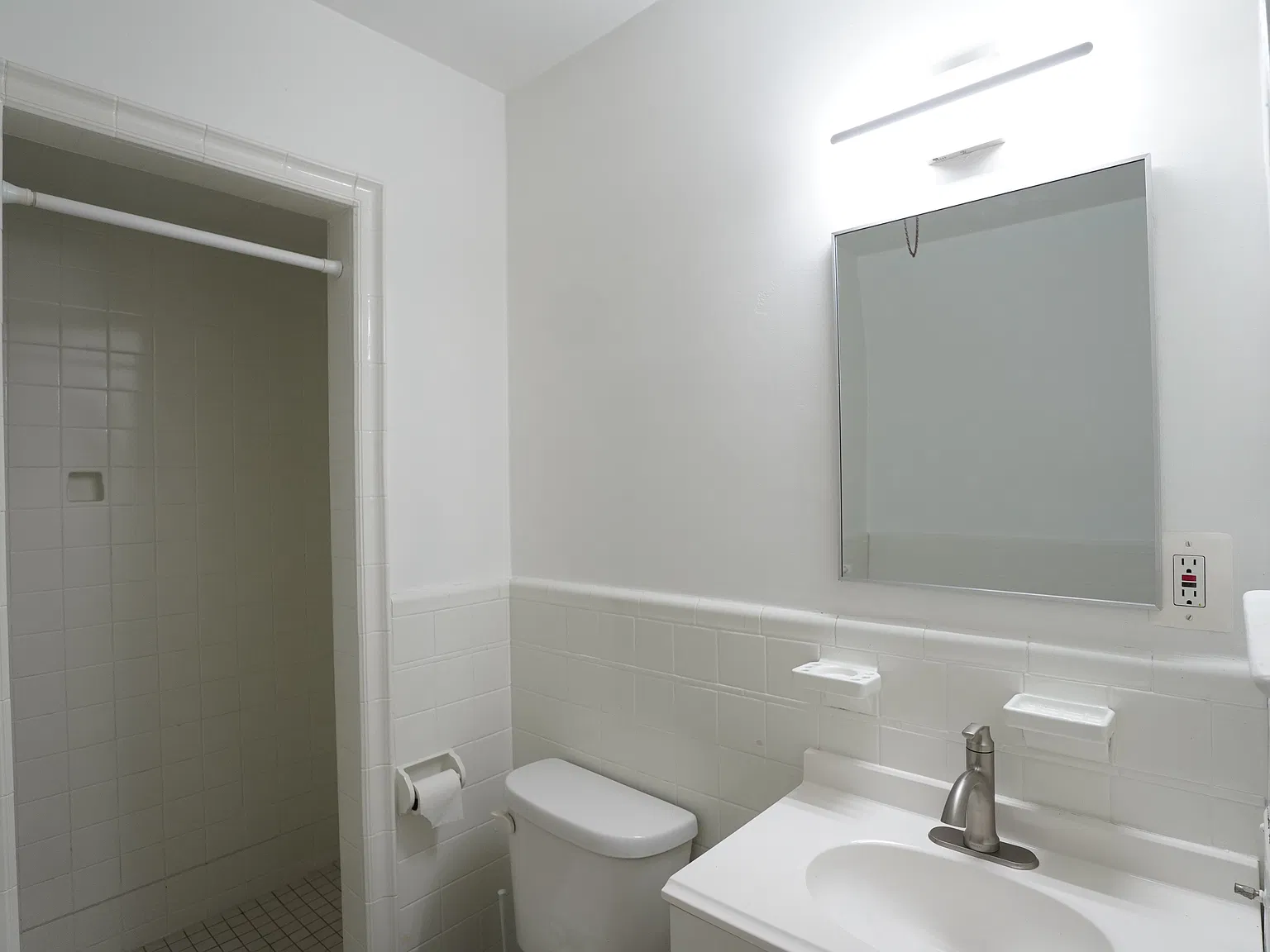 1 bed, $1,300 — Photo 3