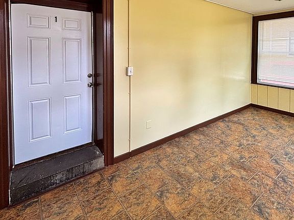 2nd image of 113 N 13th St APT 1
