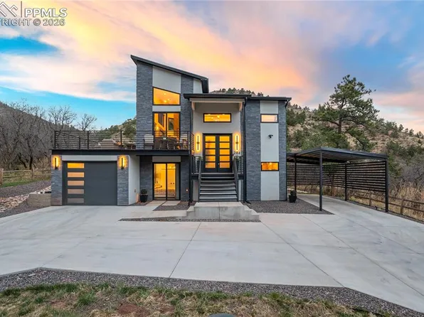 284 Crystal Park Rd, Manitou Springs, CO 80829