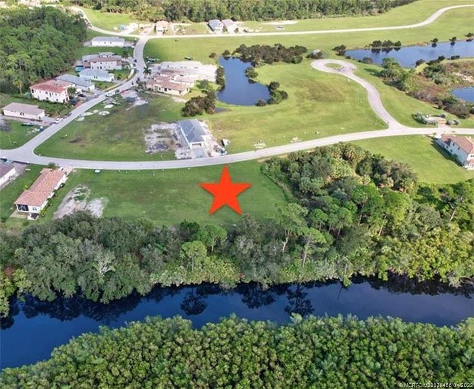 163 SE Via Bisento, Port Saint Lucie, FL 34952