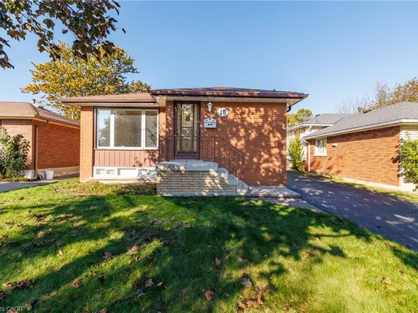 18 Sycamore St, Hamilton, ON L8T 3N7