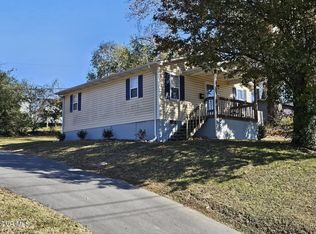 1228 E Sullivan Ct, Kingsport, TN 37664