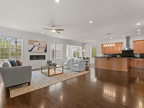5th image of 40 Ridgewood #40