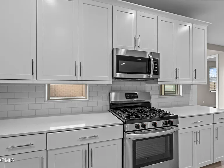 19568 W Rancho Dr — Photo 14