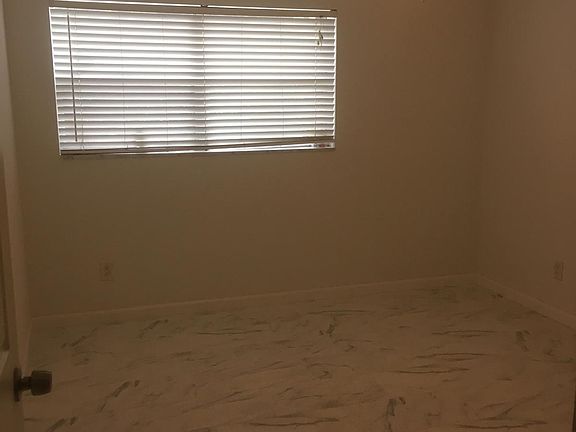 3rd image of 5310 NE 6th Ave APT B