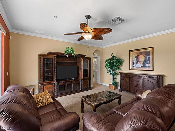 5th image of 5670 Chelsey Ln APT 201