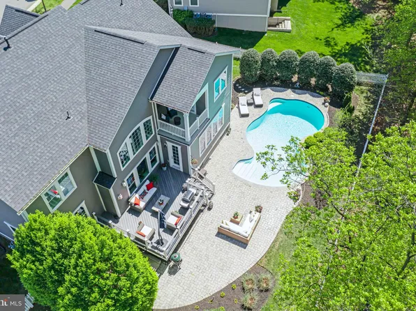 41972 Paddock Gate Pl, Ashburn, VA 20148