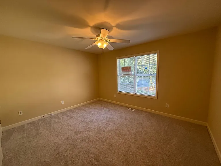 607 Westpark Ct — Photo 8