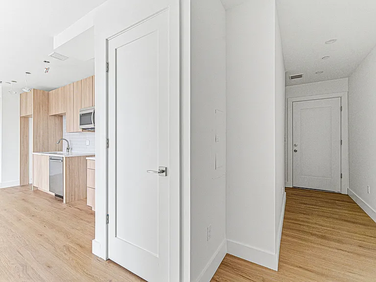 1035 Commonwealth Ave — Photo 23