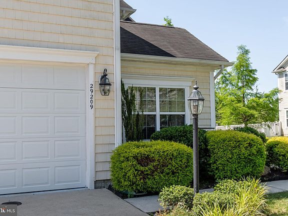 5th image of 29209 Superior Cir
