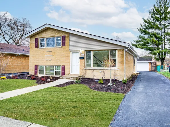 15053 Kildare Ave, Midlothian, IL 60445
