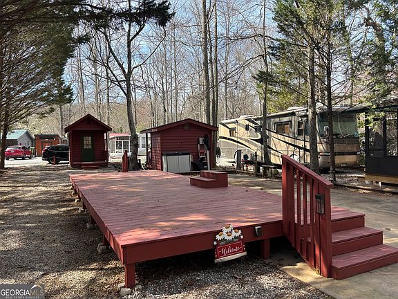 5th image of 496 Hidden Valley Rd