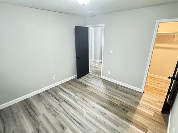 3rd image of 35 Osage Ridge Rd APT 4