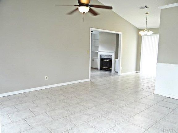 3rd image of 1105 Signal Hill Ln