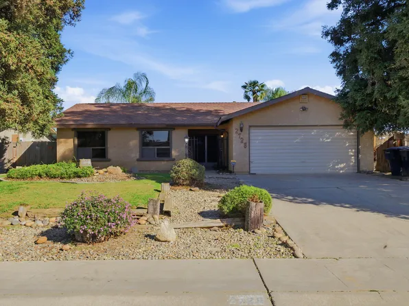 2728 S Jacob Street, Visalia, CA 93277