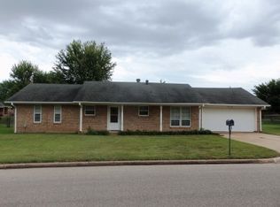 1014 N Brookwood Dr, Perry, OK 73077