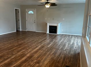 34 Mountain Breeze St, Anniston, AL 36207