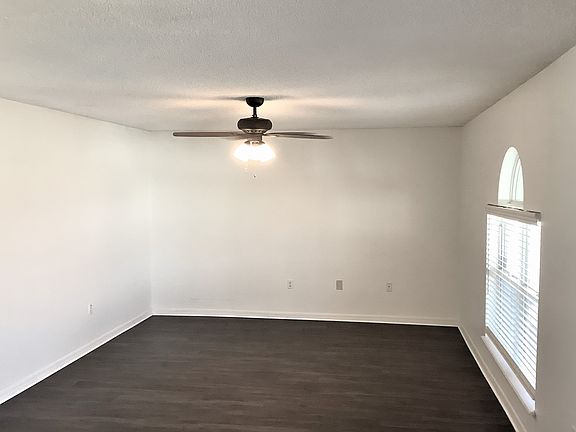 5th image of 8766 Humberside Ln