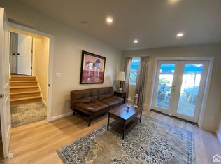 325 Cherry Ave, Sonoma, CA 95476