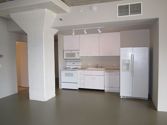 2nd image of 315 4th Ave #309