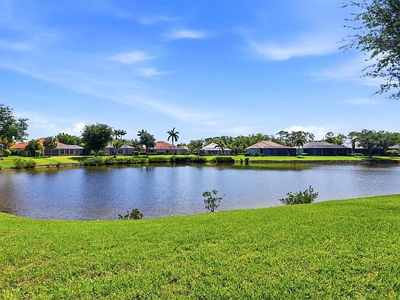 3rd image of 4120 Lakes Ct