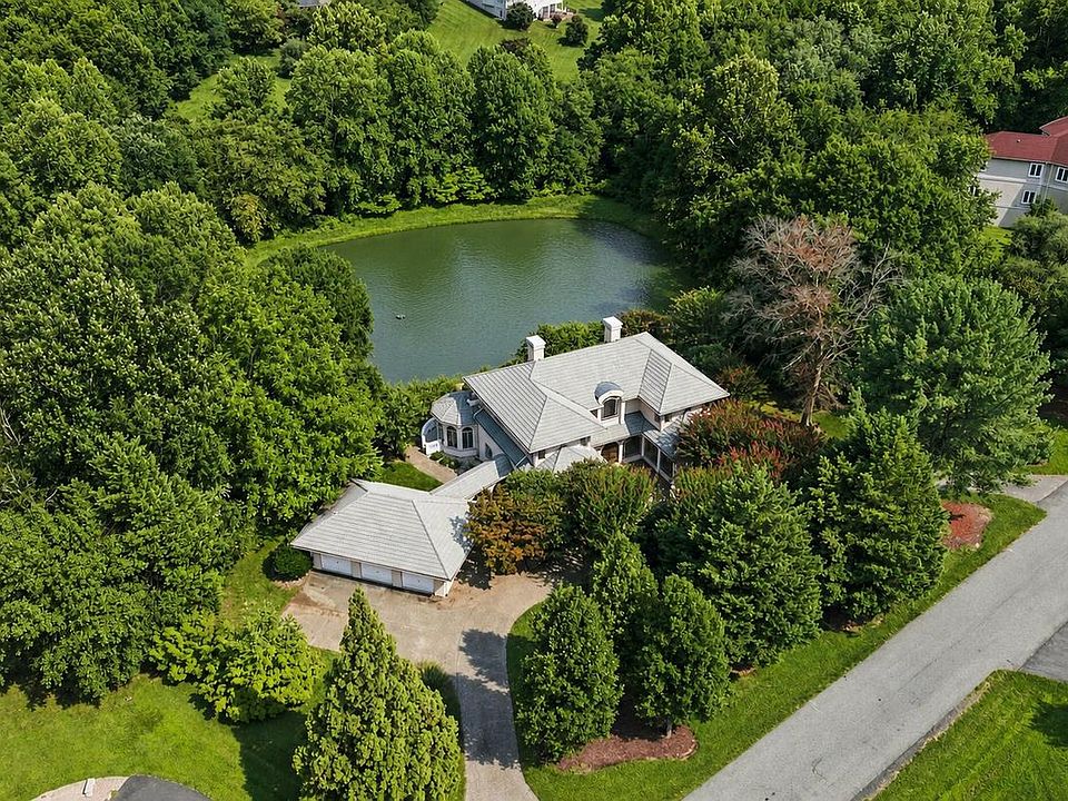 1st image of 2710 Kirk Dr