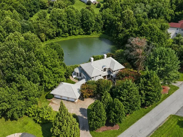 2710 Kirk Dr, Waldorf, MD 20603