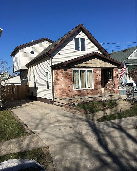 1st image of 26 Shanley St